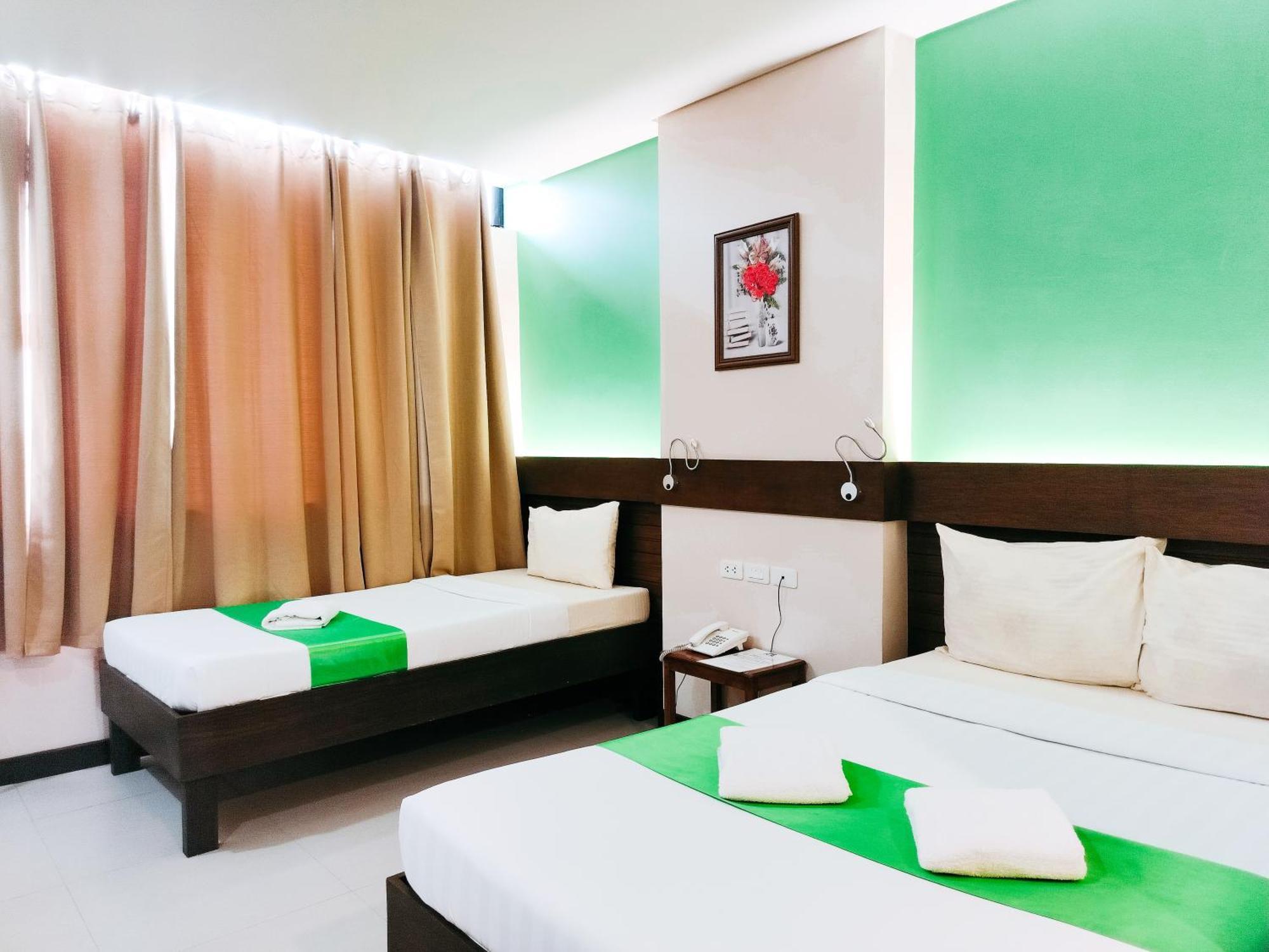 Cresebo Mansion Hotel Тагбиларан Сити Екстериор снимка
